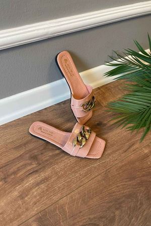 Della  Pudra Kare Desenli   Zincir Tokalı   Terlik