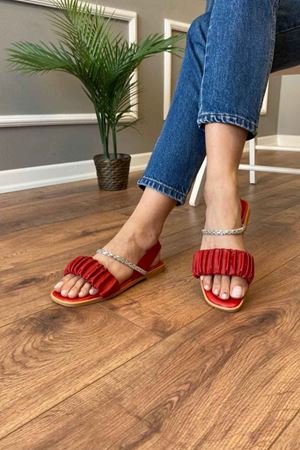 Summer  Kırmızı Büzgülü  Taş İşlemeli  Arkası  Lastikli   Sandaket  