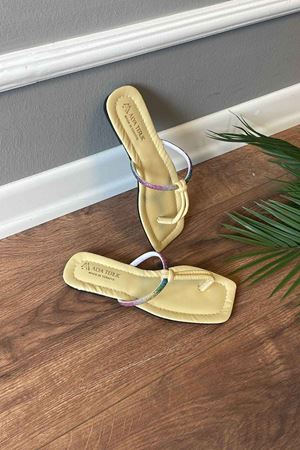 Hector  Sarı Renkli Taş İşlemeli Parmak Arası  Terlik    