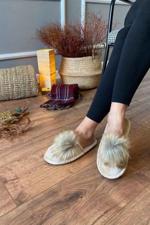 Perla   Bej Ponpon Detaylı  Önü  Kapalı  Ev Terliği  