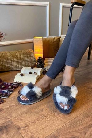 Arya Gri - Beyaz Damalı  Peluş  Ev Terlik 