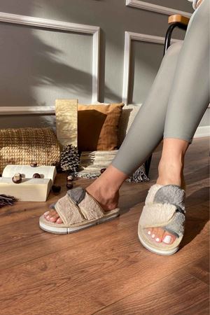 Tessa   Bej - Gri   Geçirmeli  Çift Bantlı Önü Açık Ev Terliği  