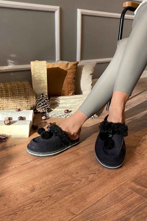 Merida   Siyah Ponponlu İçi Tüylü Önü Kapalı  Ev Terliği 