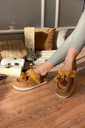 Merida   Taba Ponponlu İçi Tüylü Önü Kapalı  Ev Terliği 