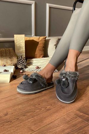 Merida   Antrasit  Ponponlu İçi Tüylü Önü Kapalı  Ev Terliği 