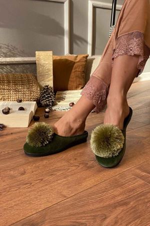 Roben  Yeşil Ponponlu Önü Kapalı Ev Terliği 