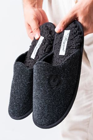 Maura  Erkek Siyah Keçeli Önü Kapalı Ev Terliği 