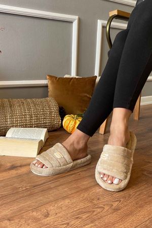  Teri Bej Kadife S Baskı Detaylı  Önü Açık  Ev Terliği 