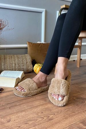 Panama Vizon Kalın Tek Bantlı Geniş Havuzlu Tüylü Ev Terliği