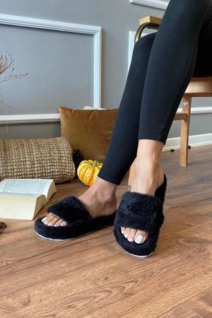 Panama Siyah Kalın Tek Bantlı Geniş Havuzlu Tüylü Ev Terliği 