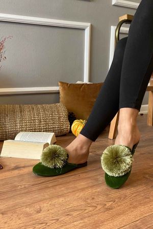 Betis  Yeşil Püsküllü  İpli Önü Kapalı  Ev Terliği  