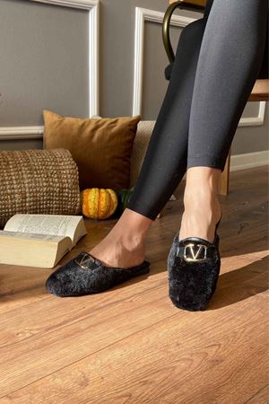 Vargas Siyah  V  Tokalı Tüylü Önü Kapalı  Ev Terliği     