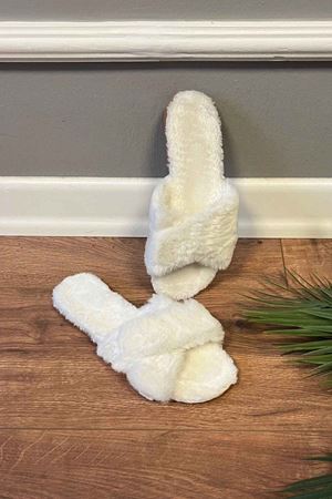 Vesley  Beyaz Çapraz Bantlı Ev Terliği 