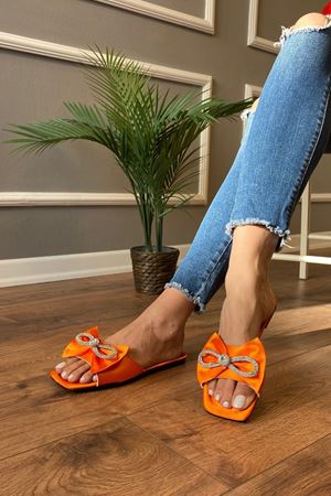 Zenit  Turuncu Taşlı Kurdela Detaylı Saten  Terlik  