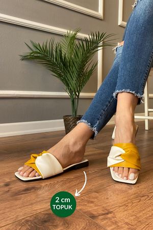 Royal  Beyaz Çift Kemerli  Terlik