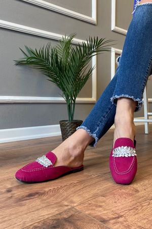 Porto  Fuşya Süet Yaprak Taş Tokalı Önü Kapalı Terlik  