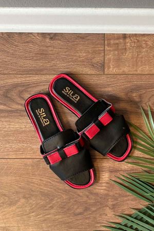 Aristo Kırmızı Renkli Kemerli Tek Bantlı Terlik