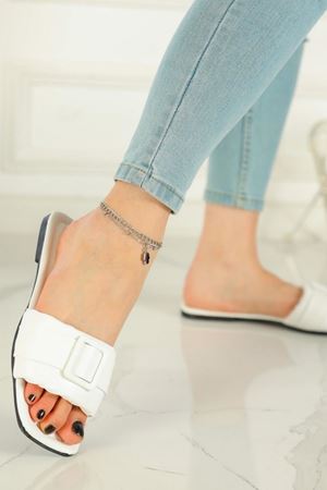 Melody  Beyaz Kemer Tokalı Tek Bantlı Terlik   
