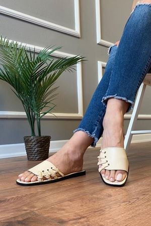 Alison Bej Yandan Bağcıklı Suni Deri Terlik  