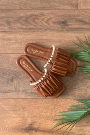 Adella   Taba İnci Taşlı Büzgülü Terlik  