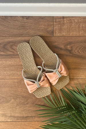 Mirin  Pudra Taş İşleme  Düğüm Kemerli Terlik   