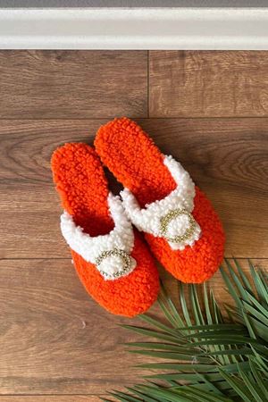 Lowres Turuncu Yuvarlak Gold Tokalı Tüylü  Önü Kapalı Ev  Terliği 