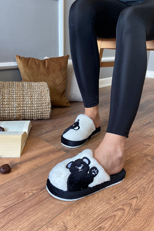 Papi Siyah Panda  Baskılı İçi Tüylü  Önü Kapalı Ev Terliği   