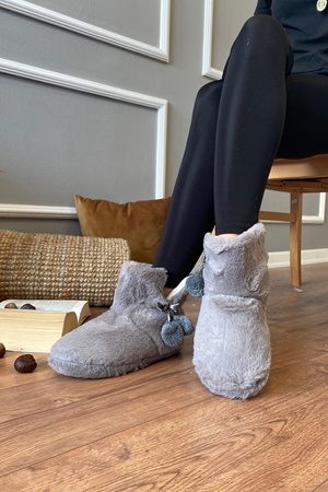 Matilda Gri Tüylü Pon Ponlu  Confort Ev Botu   