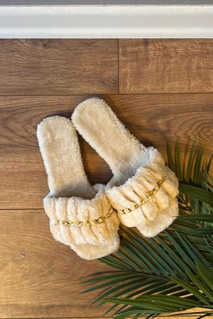 Fernando  Bej Zincir Kemer Detaylı  Tüylü  Ev Terliği 