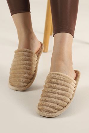 Emerson Vizon Yatay Şeritli  Önü Kapalı  Ev Terliği  