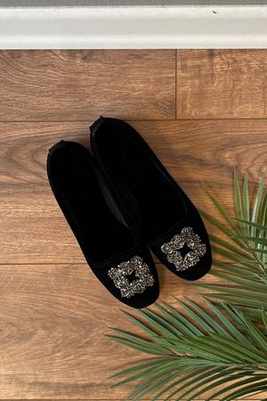 Modric Siyah Kare Boncuk Taş İşlemeli Önü Kapalı Babet