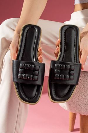 Daglıs Siyah Dikdörtgen Plastik Tokalı Tek Bantlı Terlik