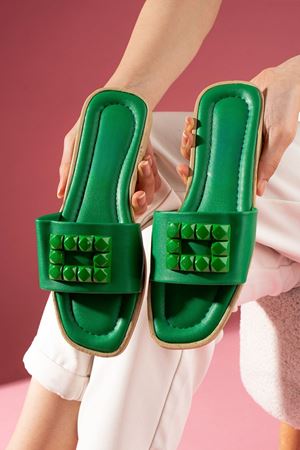 Daglıs Yeşil Dikdörtgen Plastik Tokalı Tek Bantlı Terlik 