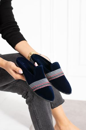 Helmar Lacivert Nakış İşleme Kemerli Önü Kapalı Elegant  Ev Terliği  