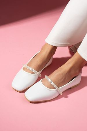 Perly Beyaz Naturel İnci Bant Aksesuarlı Babet 