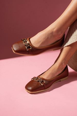 Kedja Taba Naturel Zincir Aksesuarlı Babet  