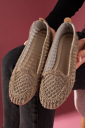 Celina Vizon Oval Saraç Nakışlı Triko Babet