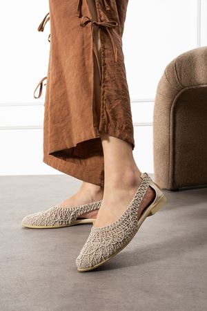 Bekin Bej Yanı Açık Arkası Fiyonk Detaylı Örgü Triko Babet