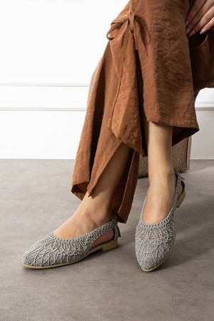 Bekin Gri Yanı Açık Arkası Fiyonk Detaylı Örgü Triko Babet