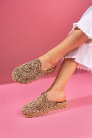 Eloria Vizon Oval Hasır İşlemeli Önü Kapalı Terlik