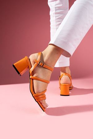 Norma  Turuncu Bilekten Kemerli  Verev Bantlı  Topuklu Sandalet    