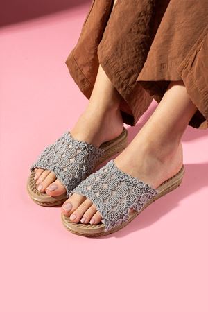 Conti Gri Çapraz Bantlı Triko Örgü Terlik