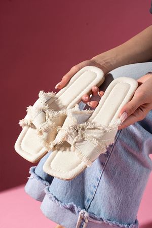 Casia Bej Kot Kumaş Düğüm Detaylı Terlik