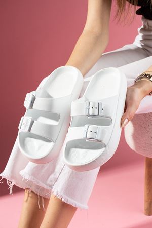 Belora Beyaz Eva Renkli Tokalı Çift Bantlı Poliüretan Islak Zemin Terlik