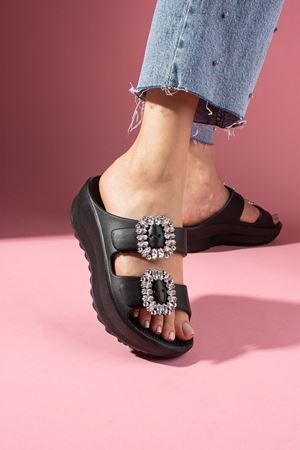 Mavira Siyah Çift Bantlı Full Taşlı Toka Detaylı Poliüretan Islak Zemin Terlik 