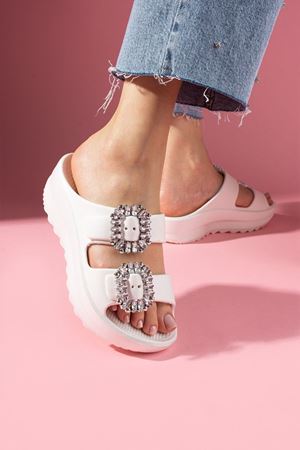 Mavira Beyaz Çift Bantlı Full Taşlı Toka Detaylı Poliüretan Islak Zemin Terlik