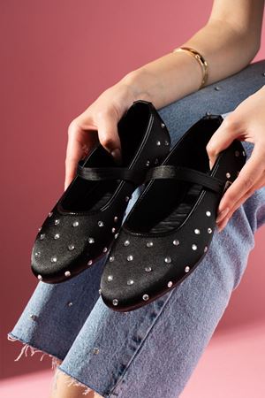 Blanky Siyah Saten Taşlı Kemerli Premium Babet