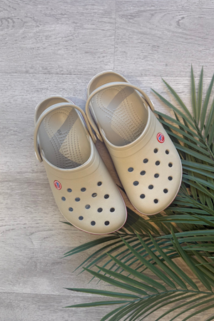 Siveti Vizon Delikli  Poliüretan Önü Kapalı Islak Zemin Terlik ve Sandalet 