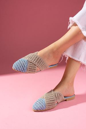 Simpa Mavi Vizon İki Renkli Önü Kapalı Çapraz Bant Detaylı Örgü Triko Terlik