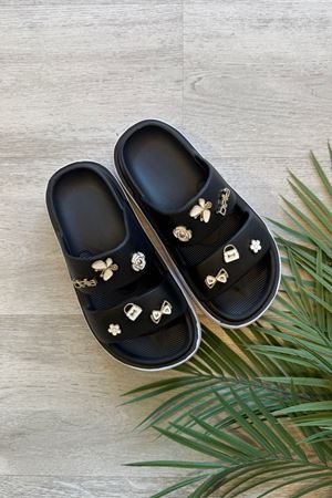 Belita Siyah Çift Bantlı Aksesuarlı Poliüretan Islak Zemin Terlik 